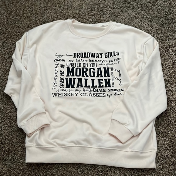 Tops - Morgan Wallen cream pullover- medium
